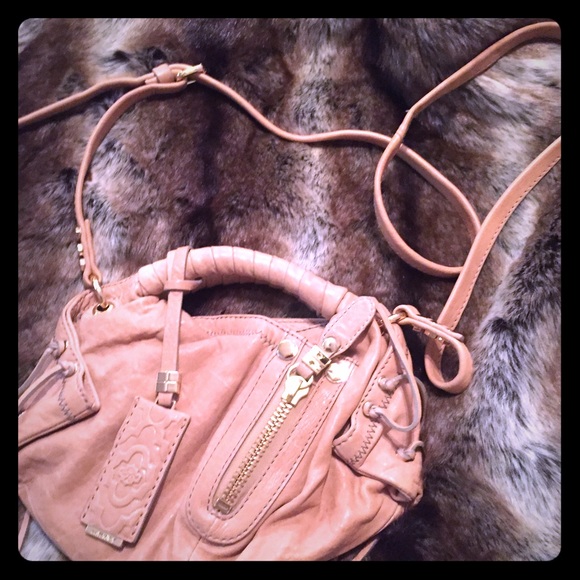 Yany nude cross body   Super cute like new
