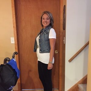 Meet your Posher, Courtney