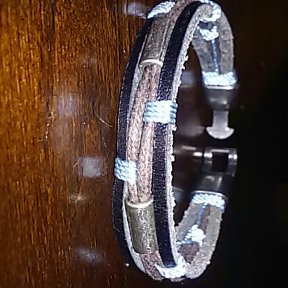 Leather bracelet
