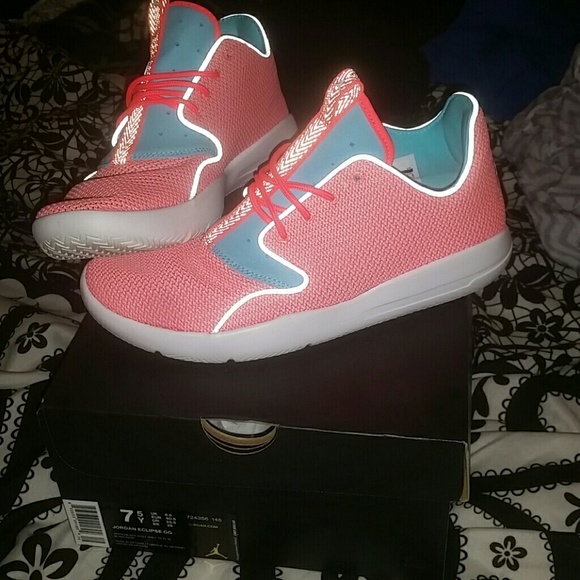 BRAND NEW JORDAN ECLIPSE