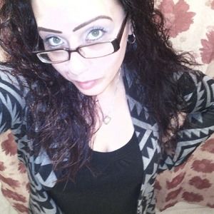 Meet your Posher, Ashley