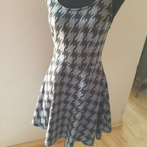 American Rag grey& black houndstooth skaterdress