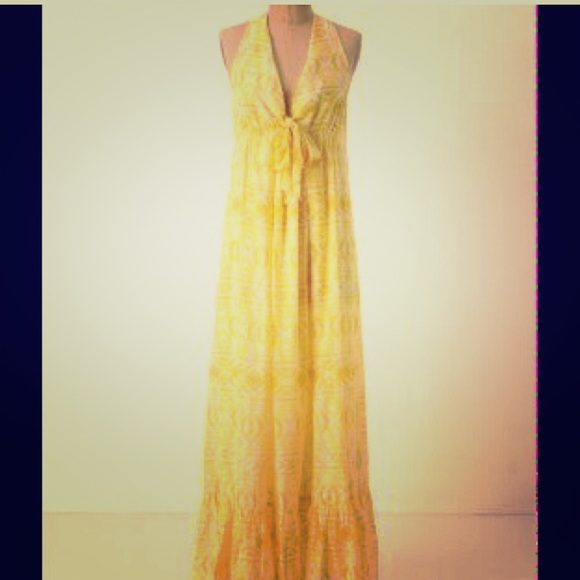 Stunning yellow maxi dress