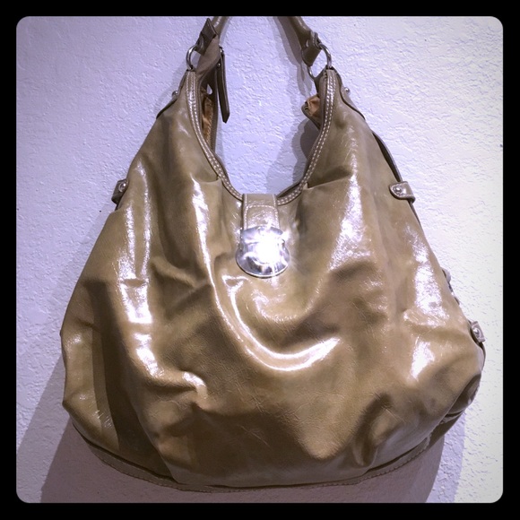 Shoulder bag