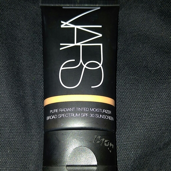 NARS Tinted Moisturizer