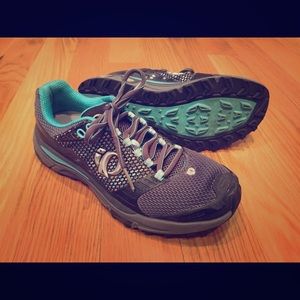 Pearl Izumi isoSEEK IV running shoes