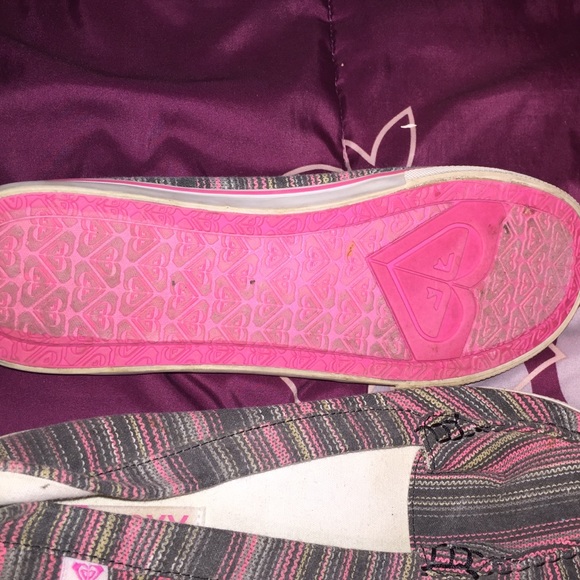 SOLD Roxy slip ons - Picture 3 of 3