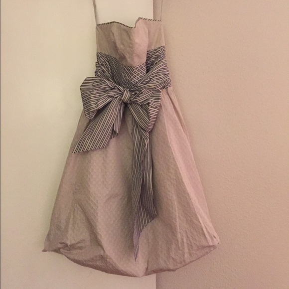 BCBG bubble skirt dress w/ sash