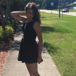 Meet your Posher, Chloe