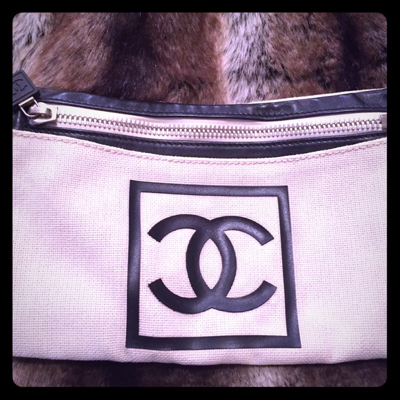100% authentic Chanel belt bag with authenticity