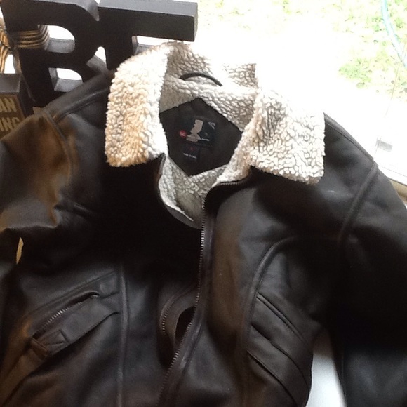 Whispering Smith Jacket - Picture 2 of 4