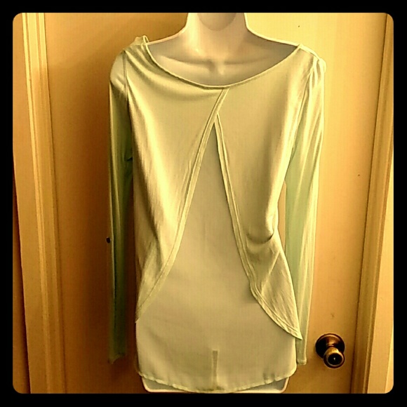 NWOT MINT BLUE DRAPED BACK TOP