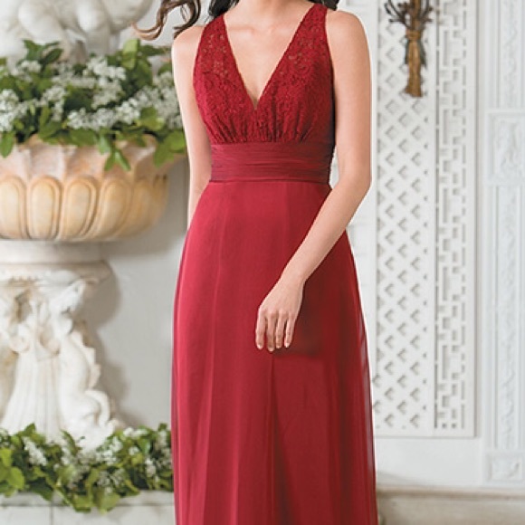 Floor length cranberry bridesmaid / prom dress