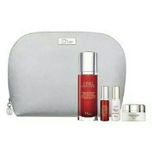 Dior One Essential Set