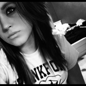 Meet your Posher, Ellie