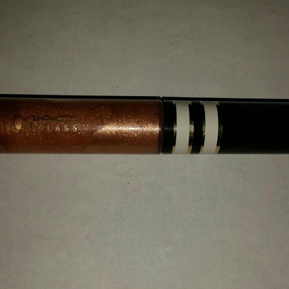 MAC Lipglass