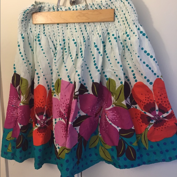 New Zara beach skirt, floral patterned, size M. - Picture 2 of 3