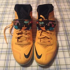 Lebron James Soldiers VII