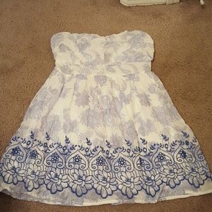 Strapless dress