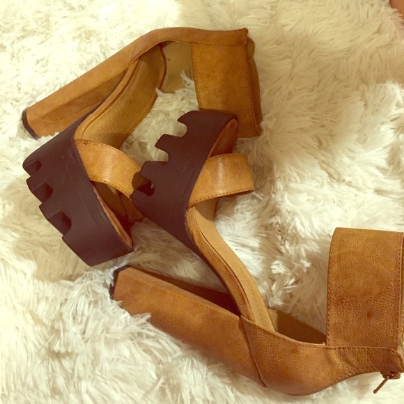 Brown heel