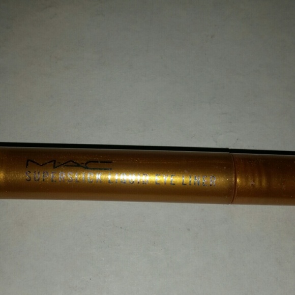 MAC Superslick Liquid Eye Liner