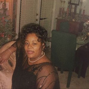 Meet your Posher, Dewanda