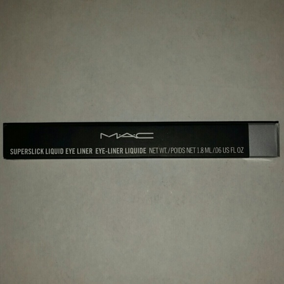 MAC Superslick Liquid Eye Liner