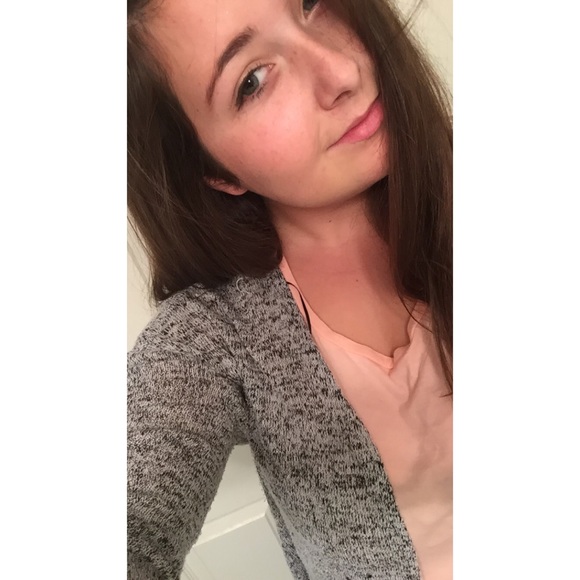 Meet your Posher, Hannah