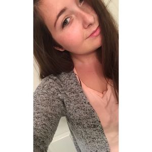 Meet your Posher, Hannah