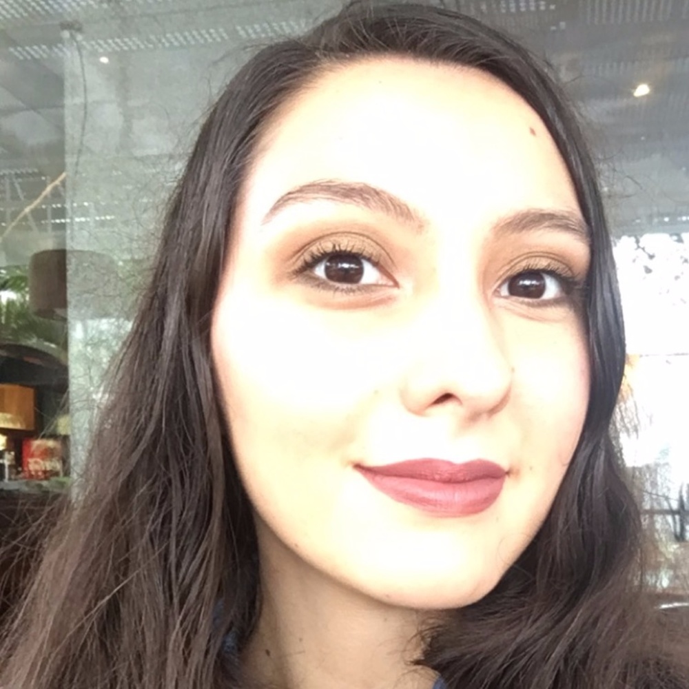 Meet your Posher, Angela