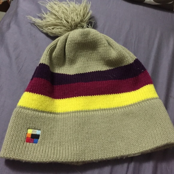 Coal snow beanie