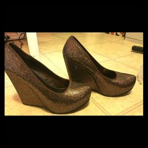 MIA copper wedges