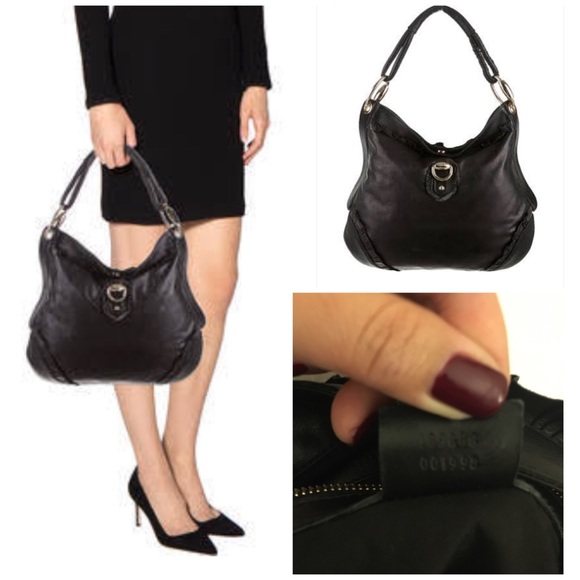 🚫SOLD🚫Authentic Gucci medium hobo - LIKE NEW