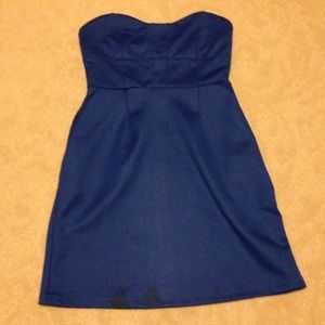 Blue strapless dress