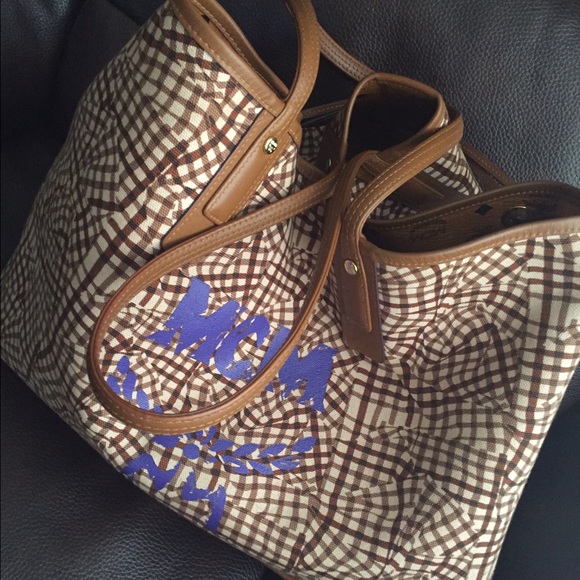 MCM Bag - Picture 2 of 4