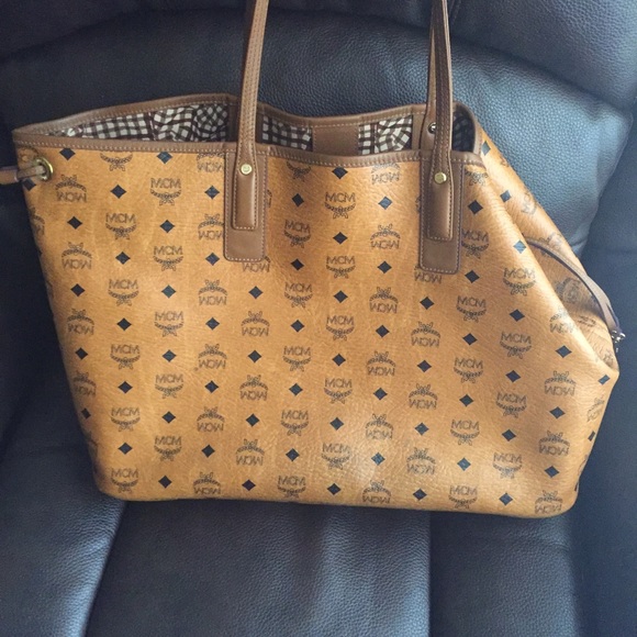MCM Bag - Picture 3 of 4