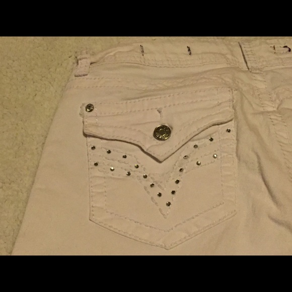 White Bermuda shorts