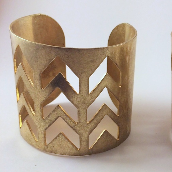 Gold Cuff Bracelet - Picture 2 of 2