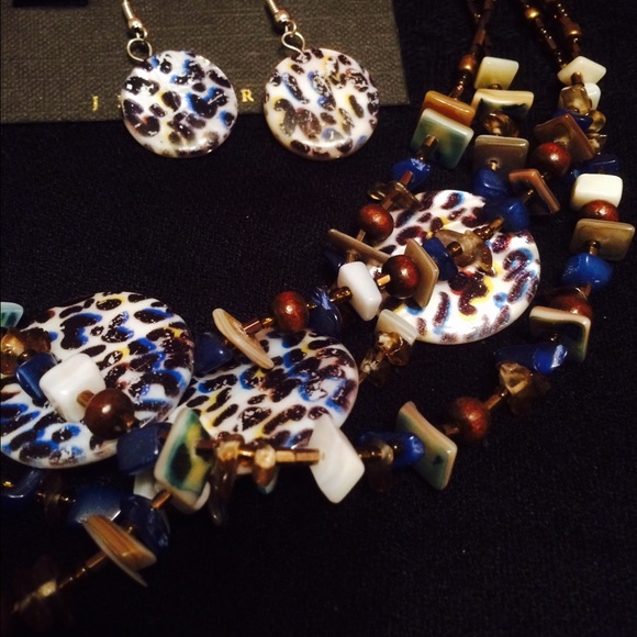 Statement Necklace. - Picture 2 of 2