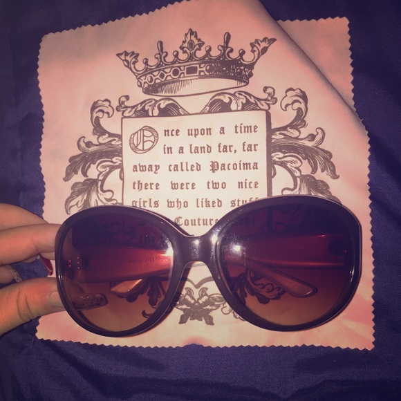 Juicy couture brown sunglasses and pink case 🕶🎀