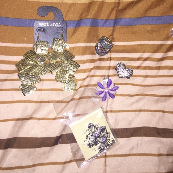 Earrings & rings 💕