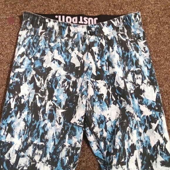 Nike gym pants glcier