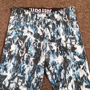 Nike gym pants glcier