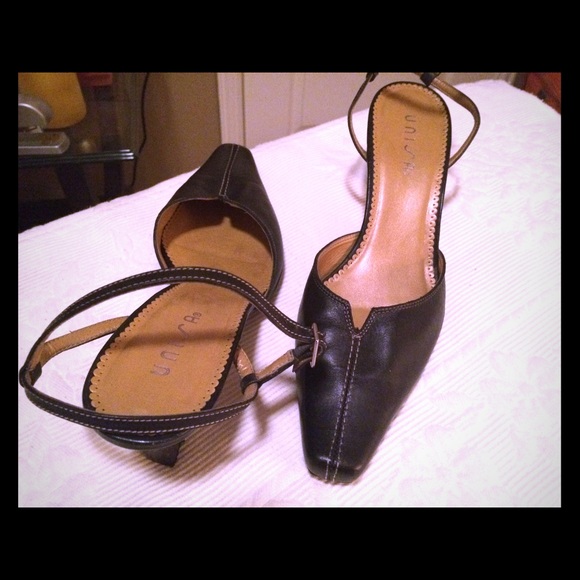 Unisa Black Pumps w/ ankle strap