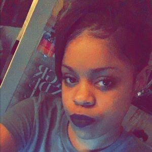 Meet your Posher, Mikayla