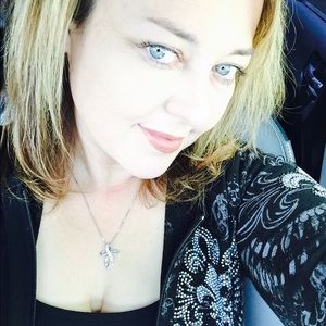 Meet your Posher, Diana