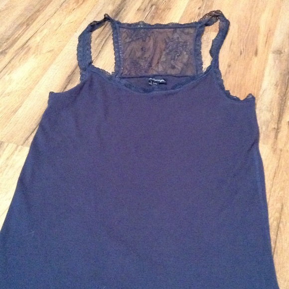 American Eagle Outfitters Tank Tops 🌞 - Picture 2 of 4