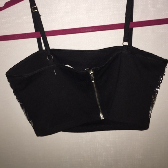 Crop top - Picture 2 of 2