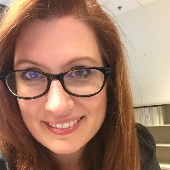 Meet your Posher, Jennette