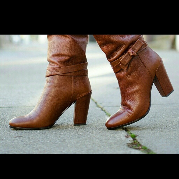 SOLD!!!!!!!!!!!!!Kate Spade brown booties.